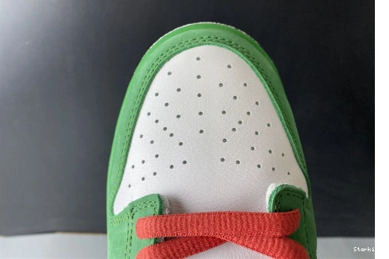 SB 304292-302 Low Dunk Nike Heineken 0728